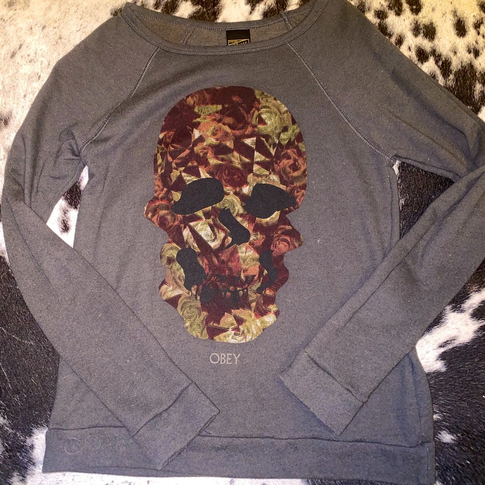 Obey Skull Crewtop